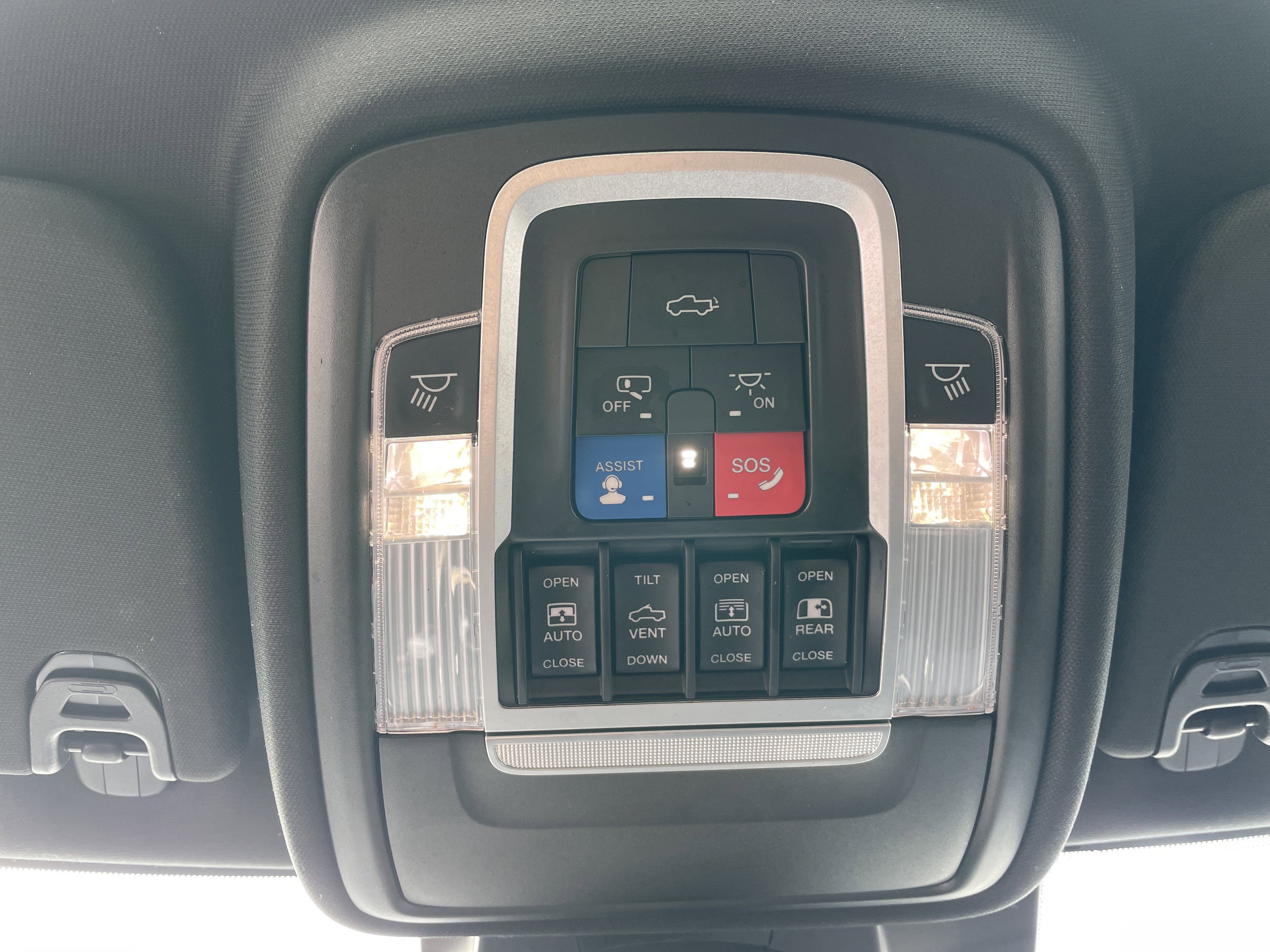 Used 2020 RAM 1500 Limited w/ Black Appearance Package image 54