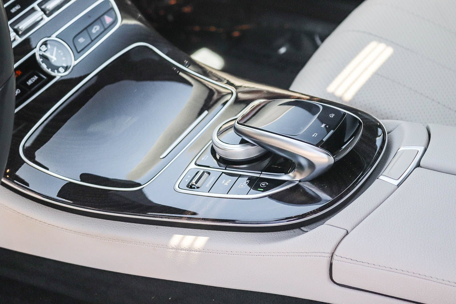 Used 2019 Mercedes-Benz E 300 image 20