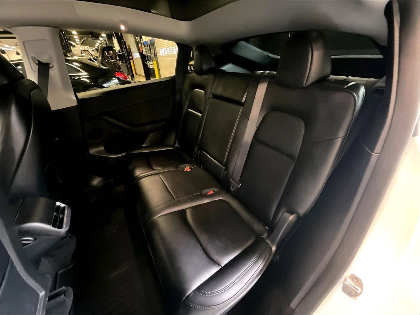 Used 2023 Tesla Model Y AWD image 15