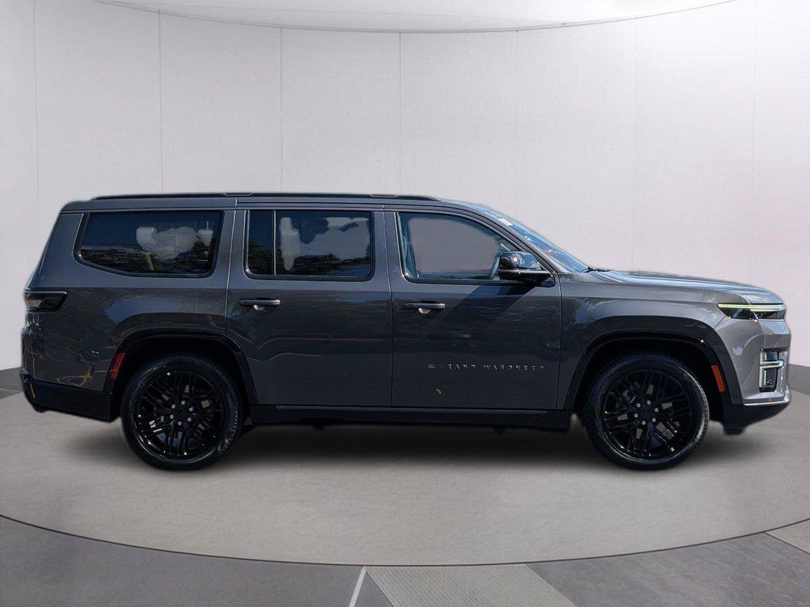 New 2026 Jeep Grand Wagoneer Limited AWD/4WD image 8