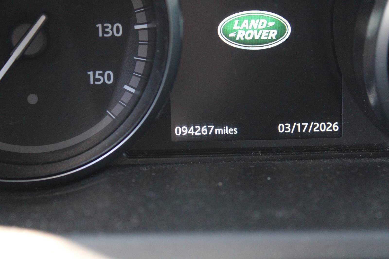 Used 2019 Land Rover Discovery Sport SE image 9