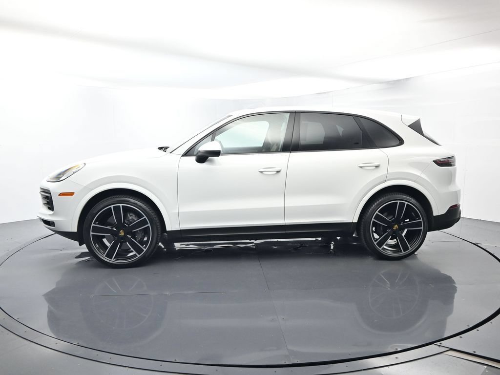 Certified 2023 Porsche Cayenne Platinum Edition AWD/4WD image 2