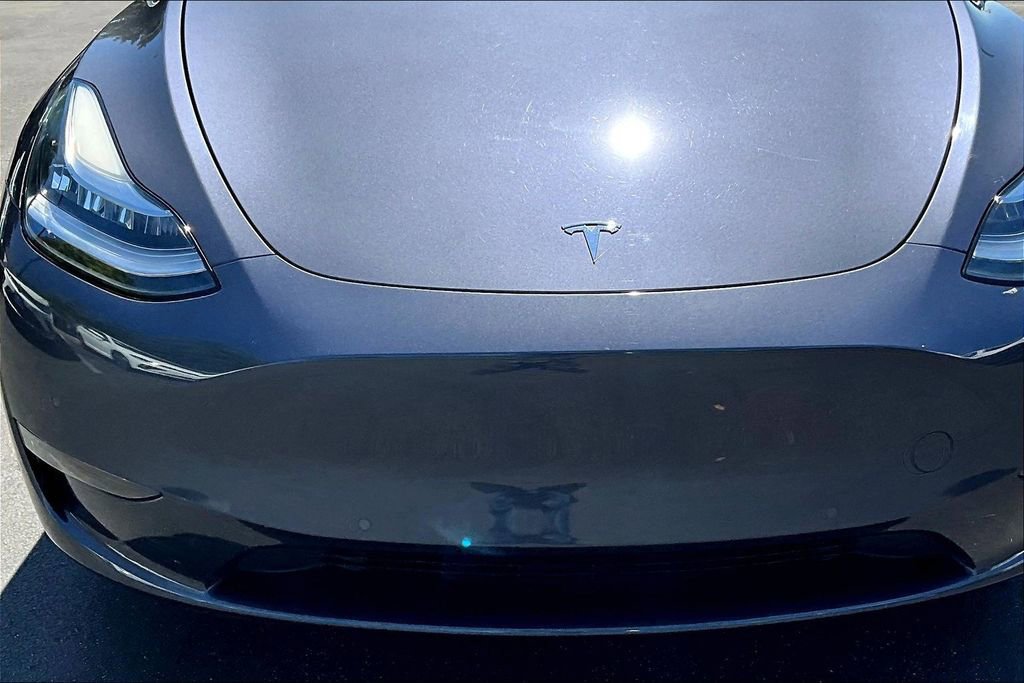 Used 2022 Tesla Model Y Long Range image 30