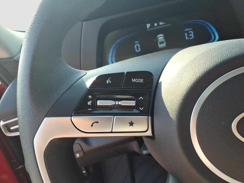 Certified 2025 Hyundai Elantra SE FWD image 16
