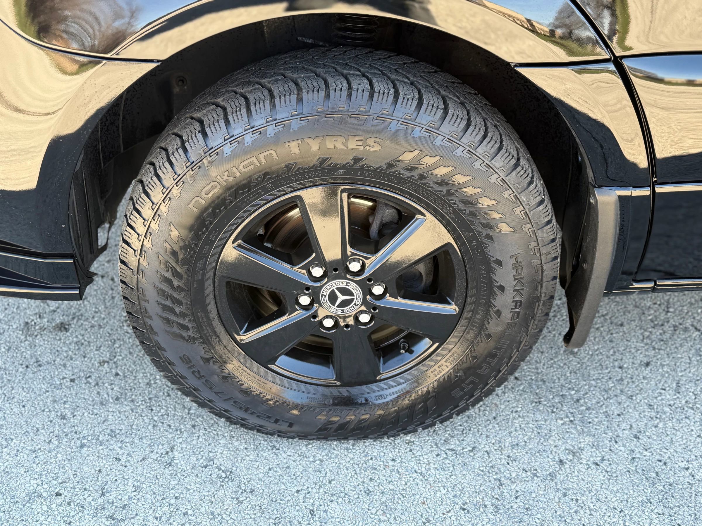 Used 2019 Mercedes-Benz Sprinter 2500 w/ Acoustic Package image 24