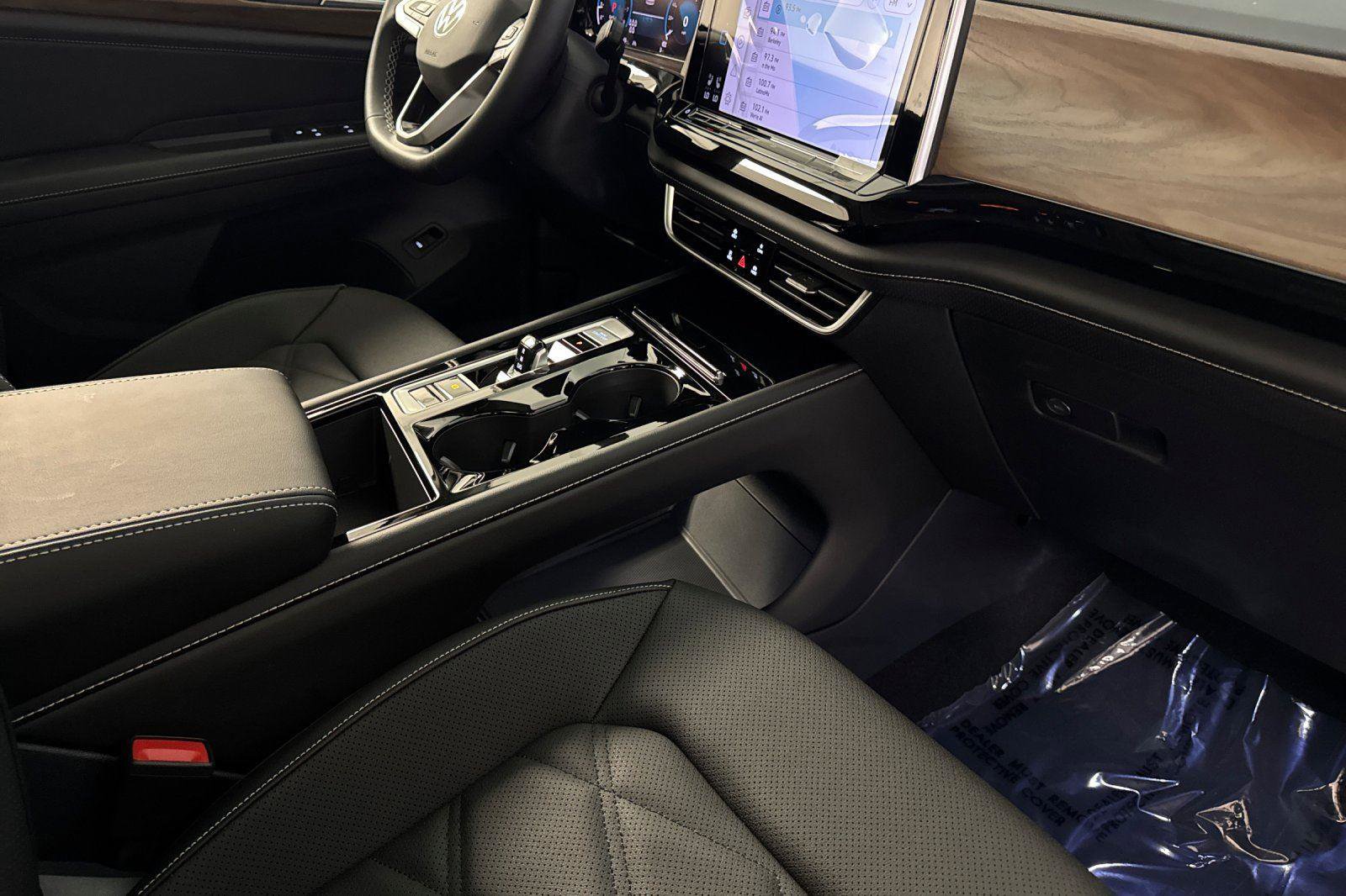 New 2026 Volkswagen Atlas SE image 16