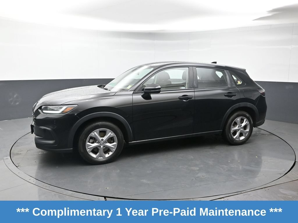 Used 2023 Honda HR-V LX image 2