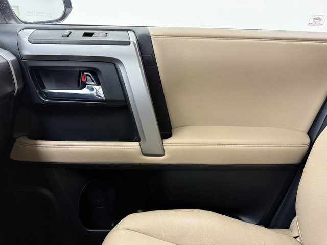 Used 2015 Toyota 4Runner SR5 image 23