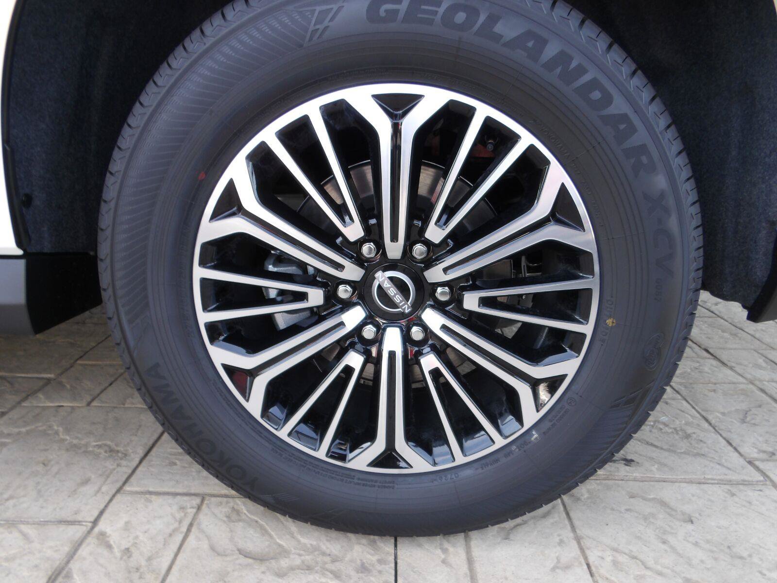 New 2026 Nissan Armada Platinum AWD/4WD image 11