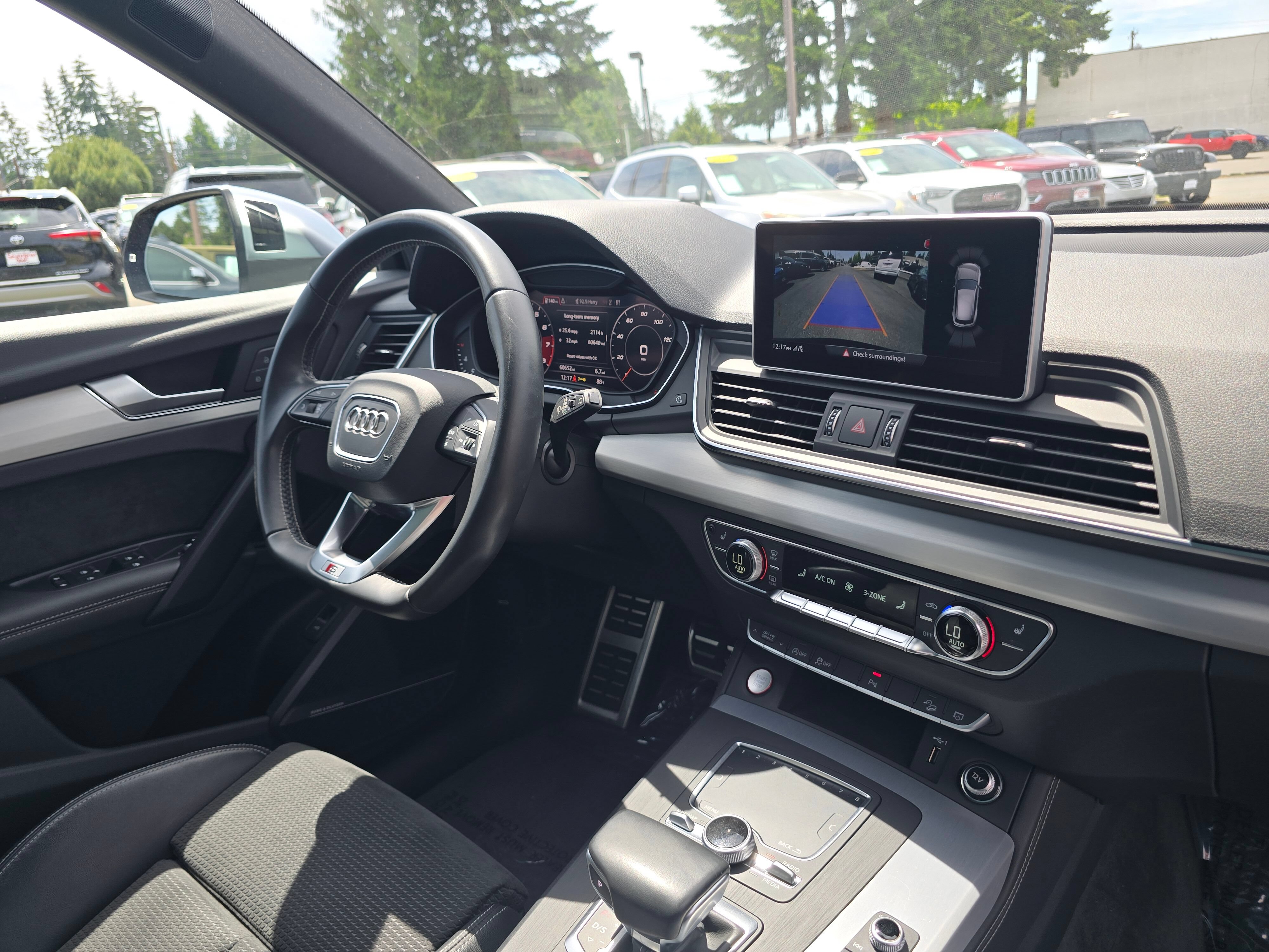 Used 2020 Audi SQ5 Premium Plus w/ Premium Plus Package AWD/4WD image 10