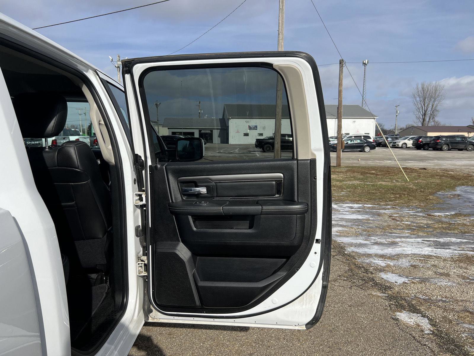 Used 2015 RAM 1500 Sport w/ Remote Start & Security Group image 30