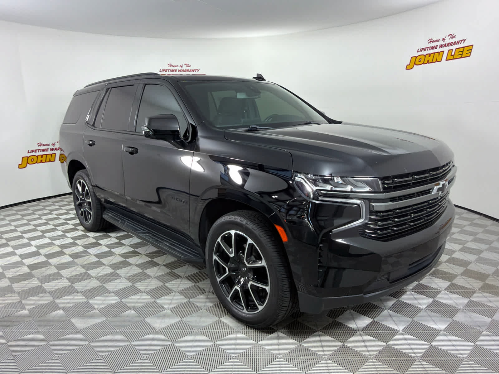 Used 2022 Chevrolet Tahoe RST w/ Luxury Package AWD/4WD image 8