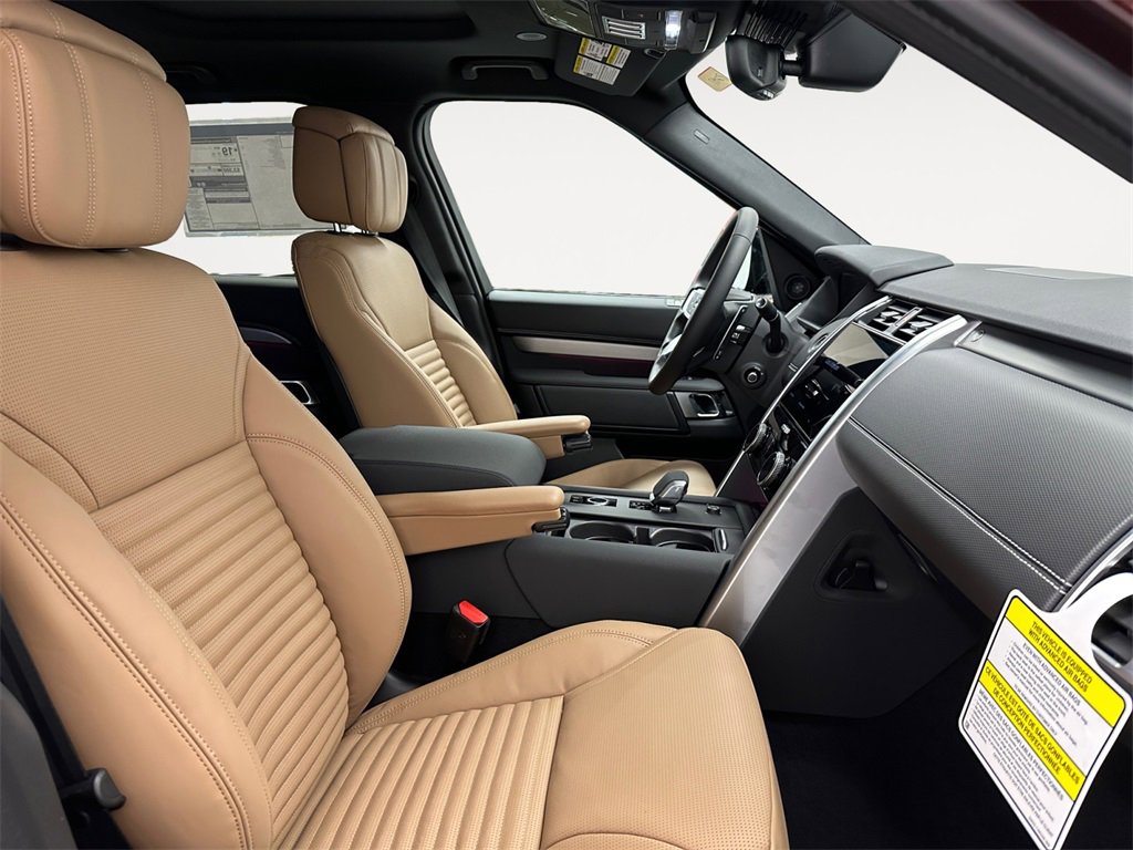 New 2026 Land Rover Discovery Limited Edition image 15