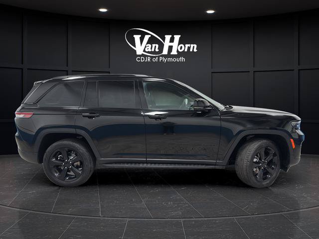Certified 2024 Jeep Grand Cherokee Limited w/ Luxury Tech Group II AWD/4WD image 8
