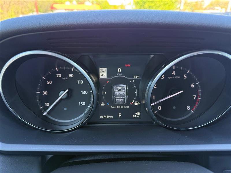 Used 2017 Land Rover Discovery HSE Luxury image 39