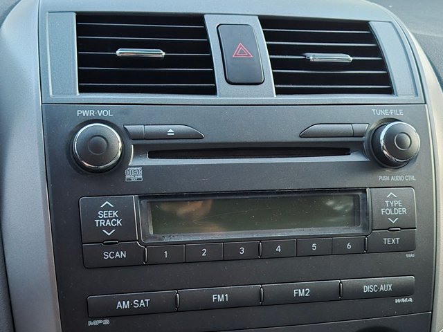 Used 2011 Toyota Corolla LE FWD image 15