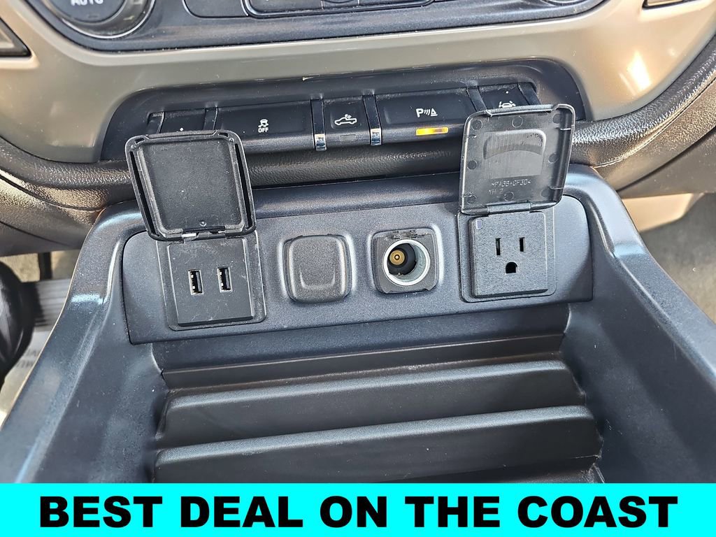 Used 2017 Chevrolet Silverado 1500 High Country image 37