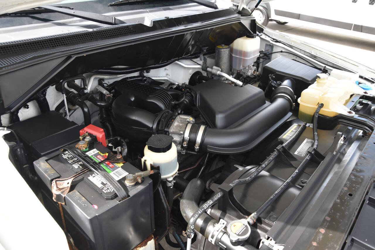 Used 2012 Nissan NV 2500 SV image 13