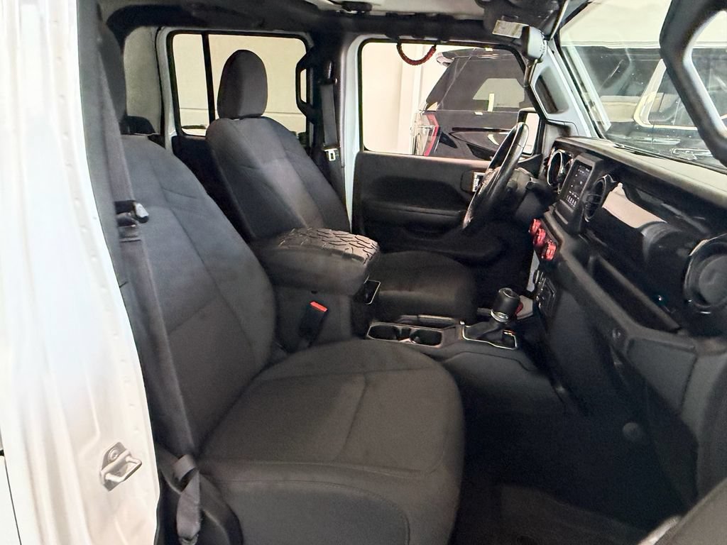 Used 2022 Jeep Gladiator Sport AWD/4WD image 12