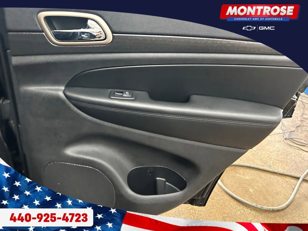Used 2017 Jeep Grand Cherokee Laredo w/ Quick Order Package 23E AWD/4WD image 28