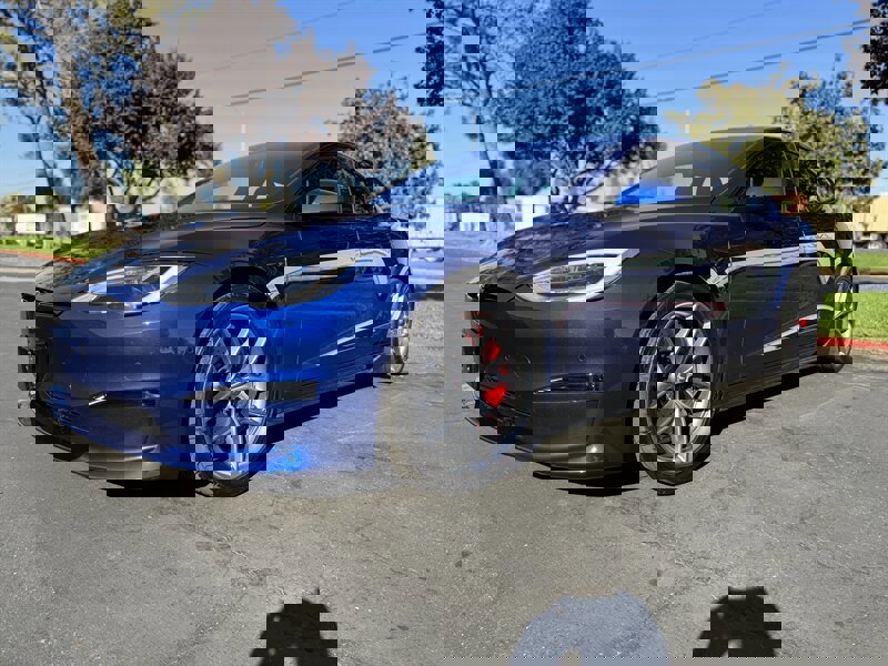 Used 2021 Tesla Model S Plaid image 6
