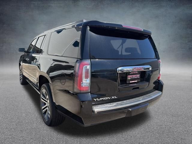 Used 2018 GMC Yukon XL Denali w/ Denali Ultimate Package AWD/4WD image 10