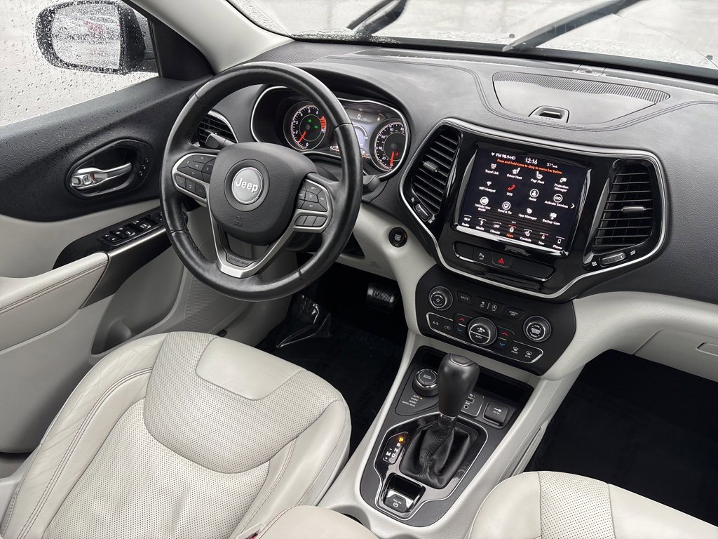 Used 2019 Jeep Cherokee Limited image 14
