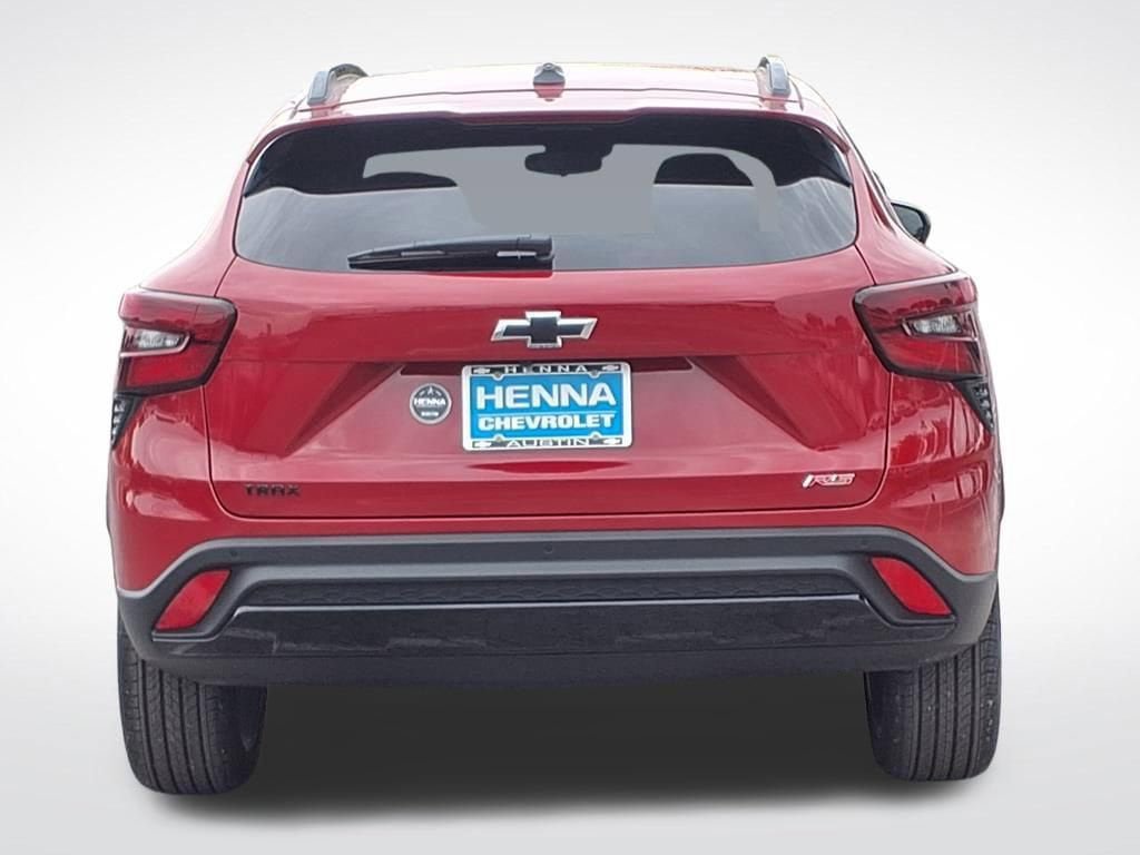 New 2026 Chevrolet Trax RS w/ Sunroof Package FWD image 5