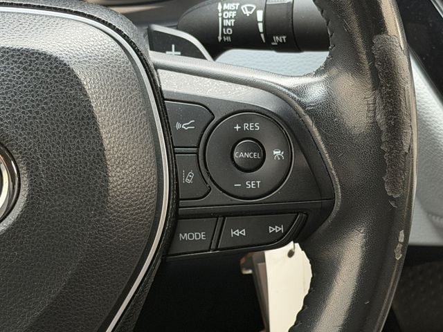 Used 2021 Toyota Corolla SE FWD image 14