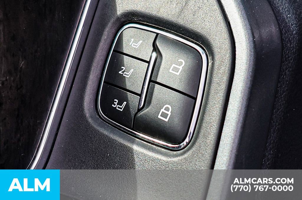 Used 2023 Ford F350 Lariat w/ FX4 Off-Road Package image 52