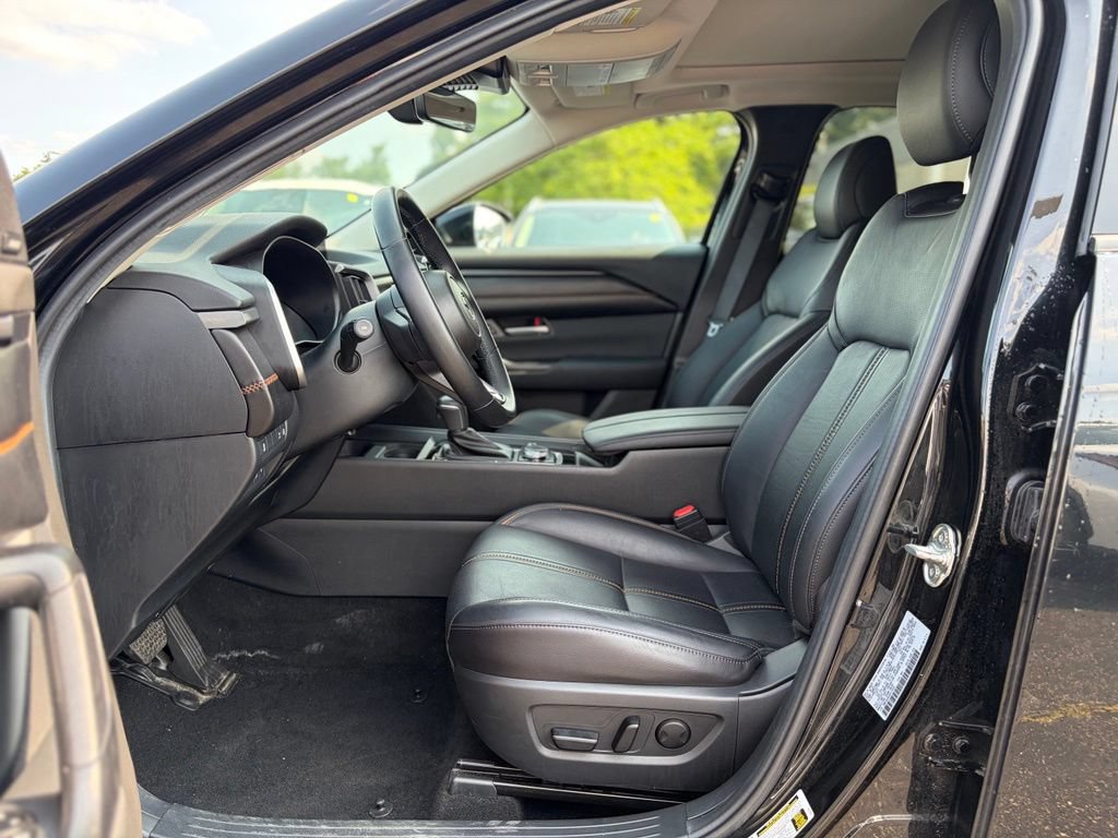 Used 2025 MAZDA CX-50 AWD 2.5 Hybrid w/ Premium Pkg image 27