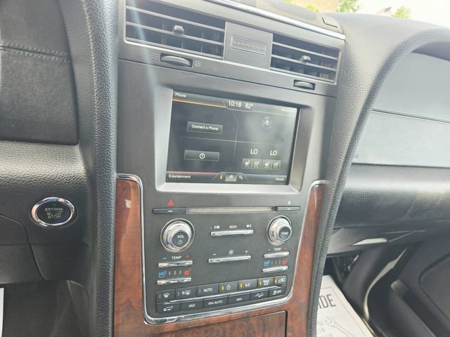 Used 2015 Lincoln Navigator 4WD image 26