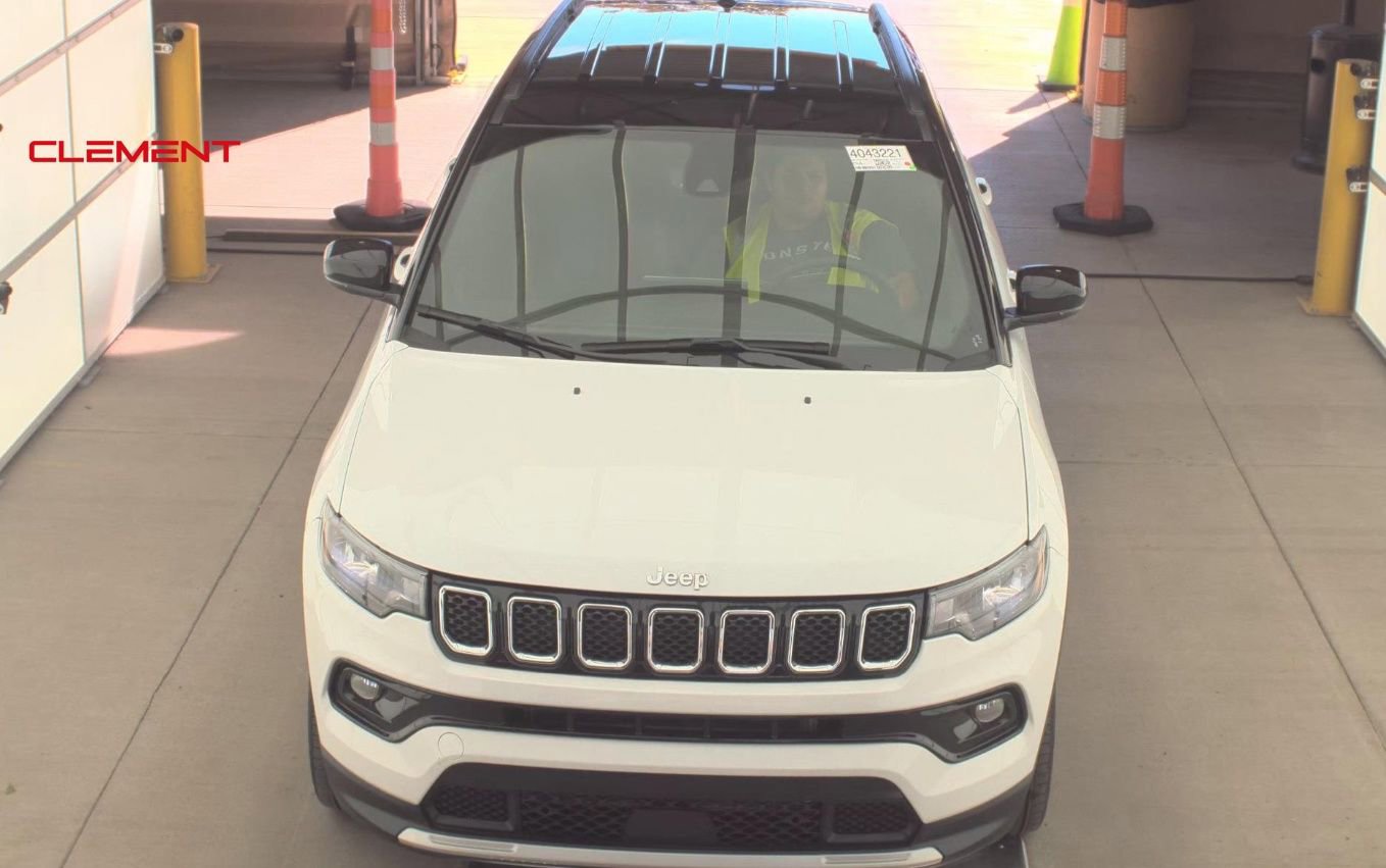 Used 2023 Jeep Compass Limited image 2