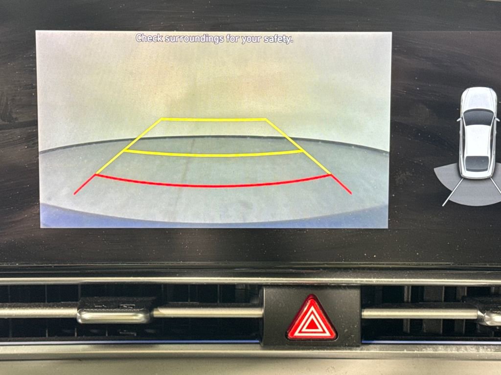 Used 2021 Hyundai Elantra Limited image 20