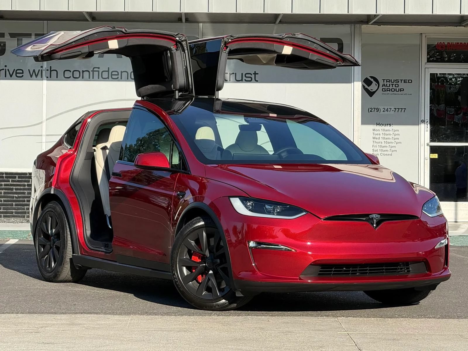 Used 2023 Tesla Model X Plaid AWD/4WD image 3