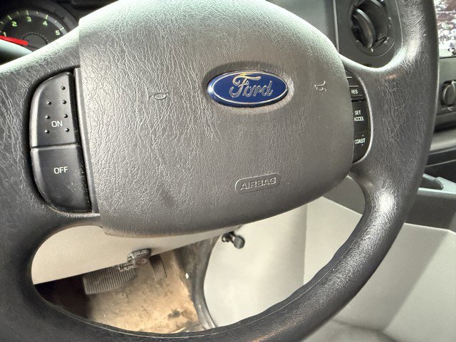 Used 2014 Ford E-250 and Econoline 250 w/ Power Group image 15
