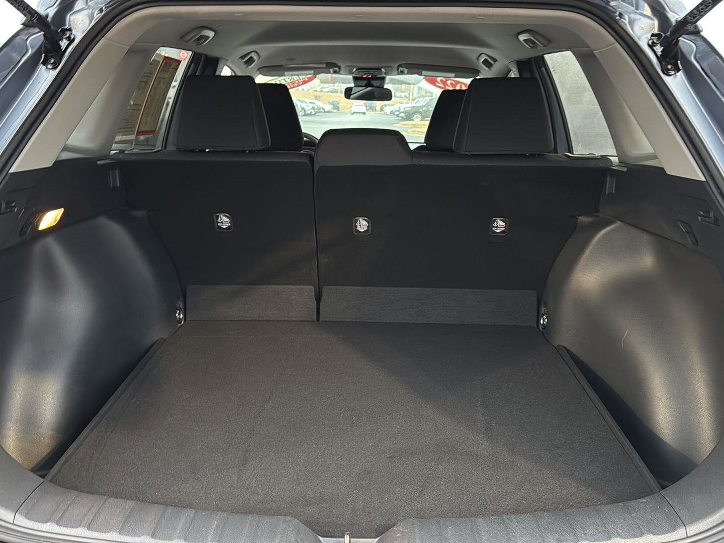 Certified 2022 Toyota Corolla Cross LE image 27