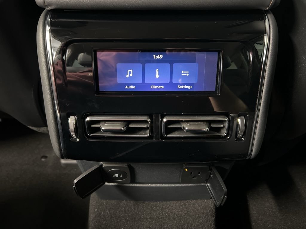 Used 2026 Lincoln Aviator AWD image 34