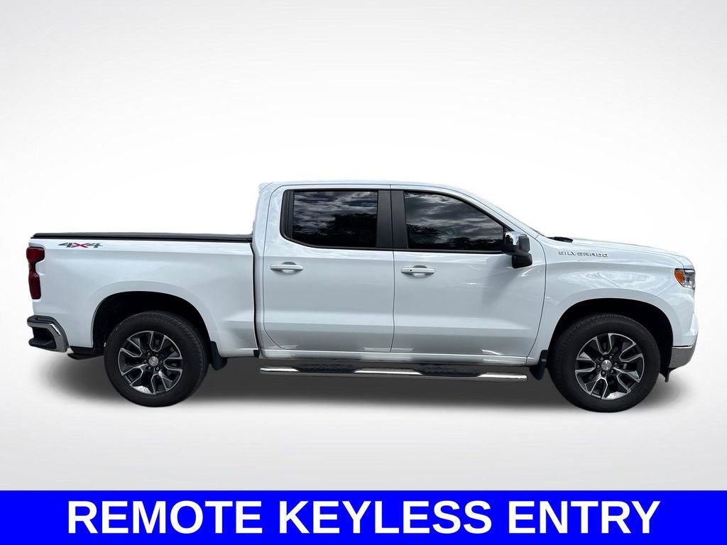Used 2024 Chevrolet Silverado 1500 LT AWD/4WD image 9