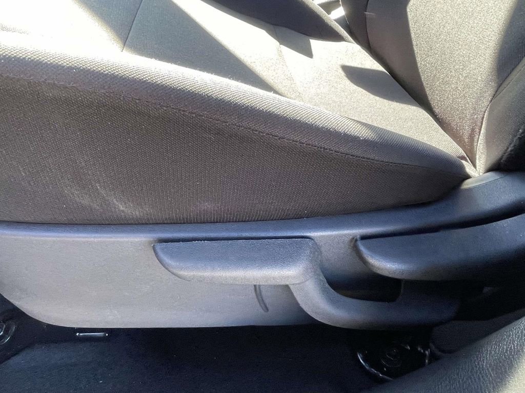 Used 2025 Nissan Kicks Play S image 13