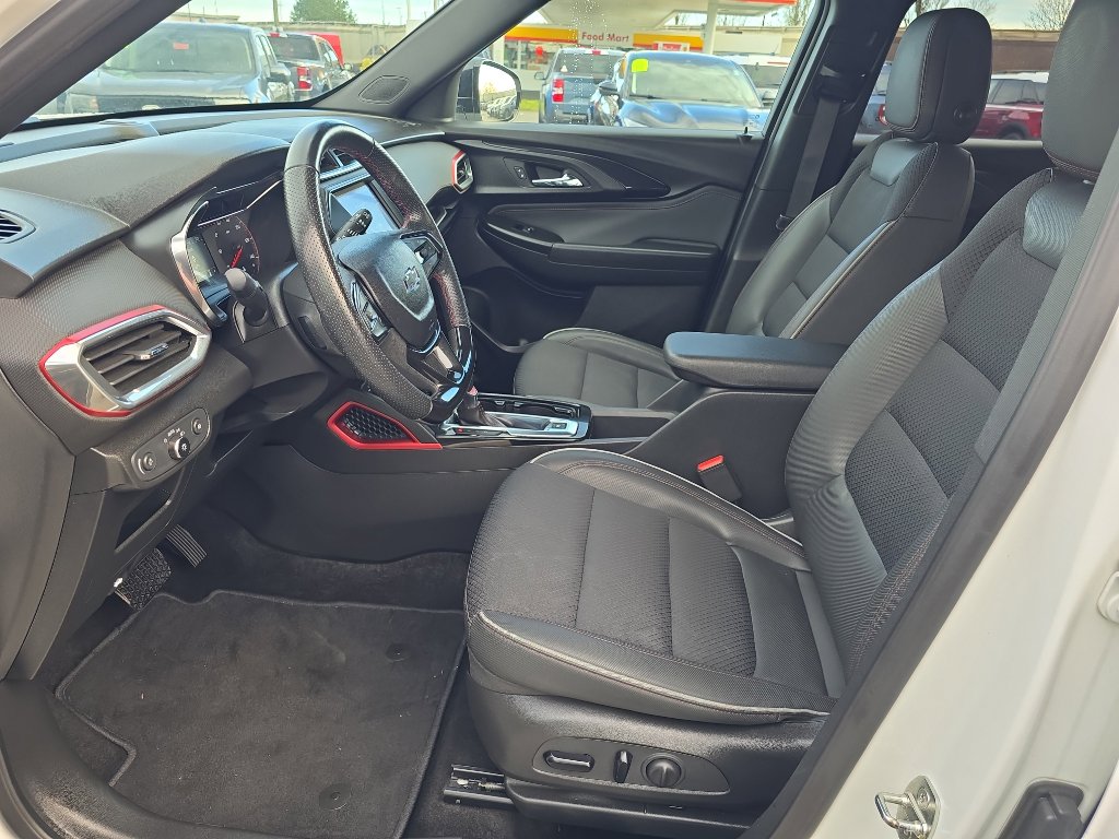 Used 2023 Chevrolet TrailBlazer RS image 15