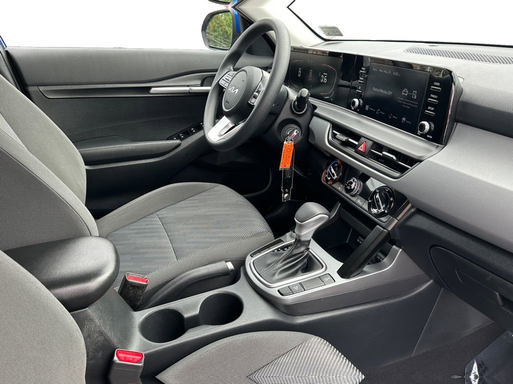 Certified 2024 Kia Seltos LX AWD/4WD image 8