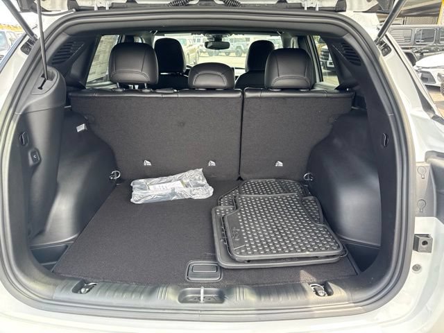 New 2026 Jeep Compass Latitude AWD/4WD image 17