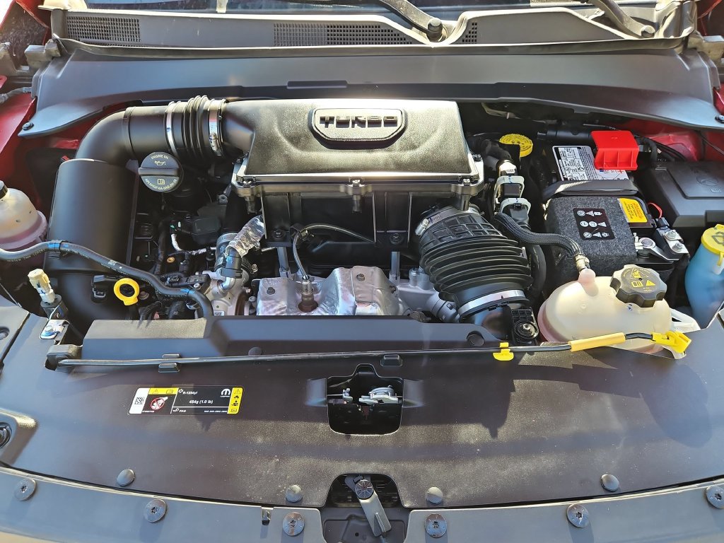 Used 2025 Jeep Compass Trailhawk AWD/4WD image 35