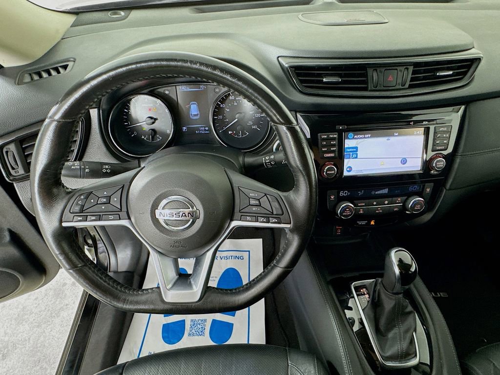 Used 2017 Nissan Rogue SL FWD image 13