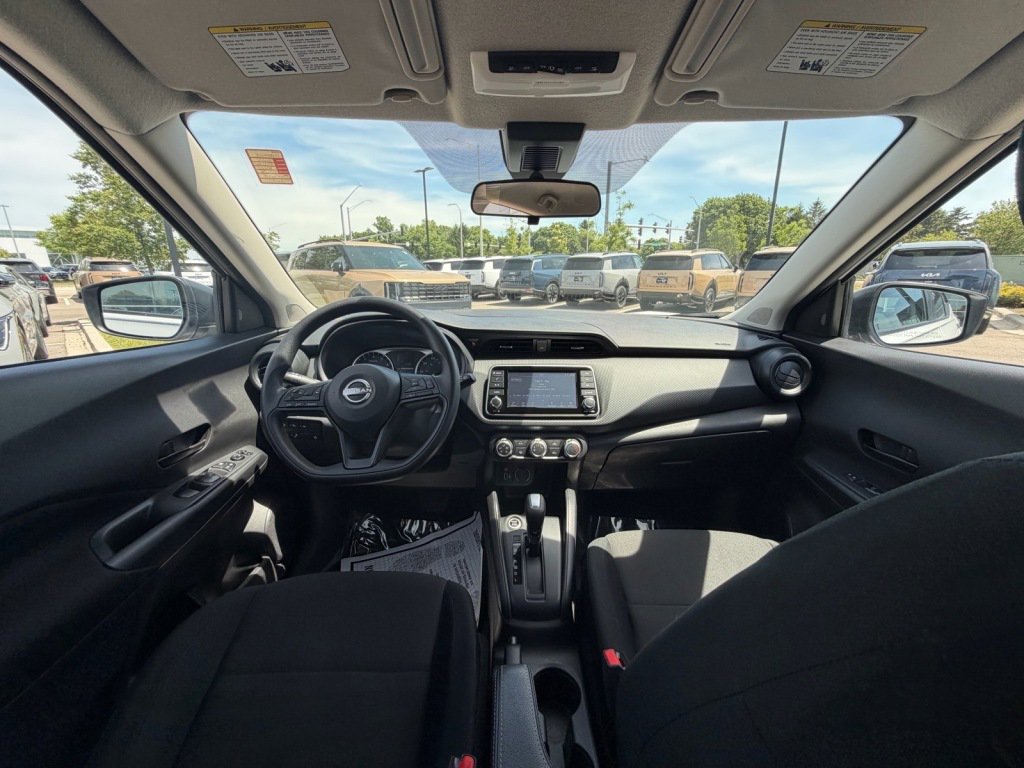 Used 2024 Nissan Kicks S FWD image 7