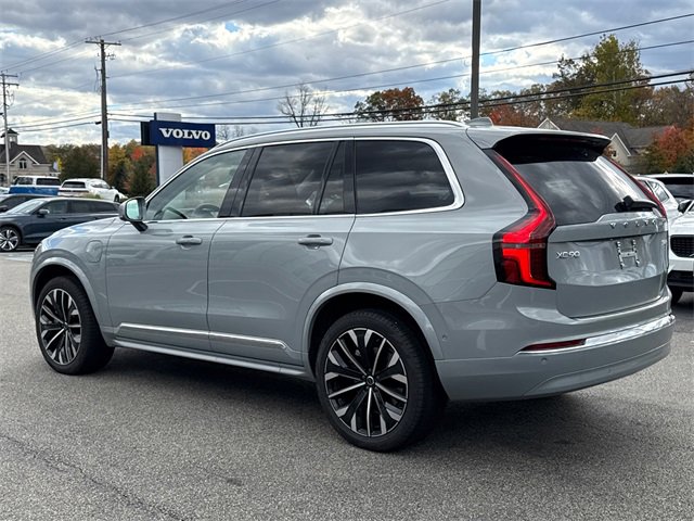New 2026 Volvo XC90 T8 Plus image 4