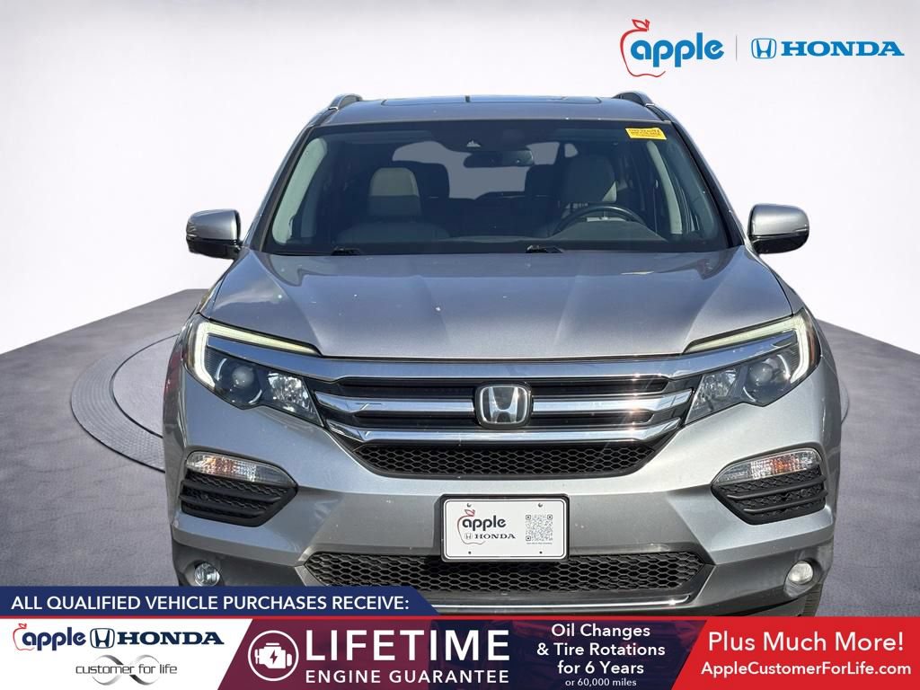 Used 2017 Honda Pilot Touring video 2