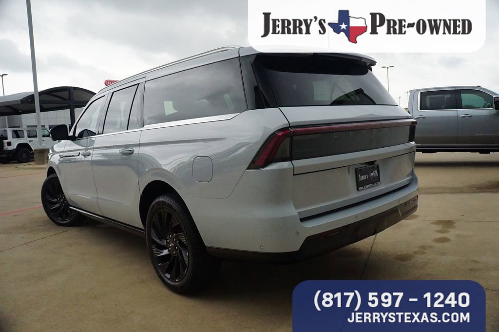 Used 2025 Lincoln Navigator L Black Label image 2