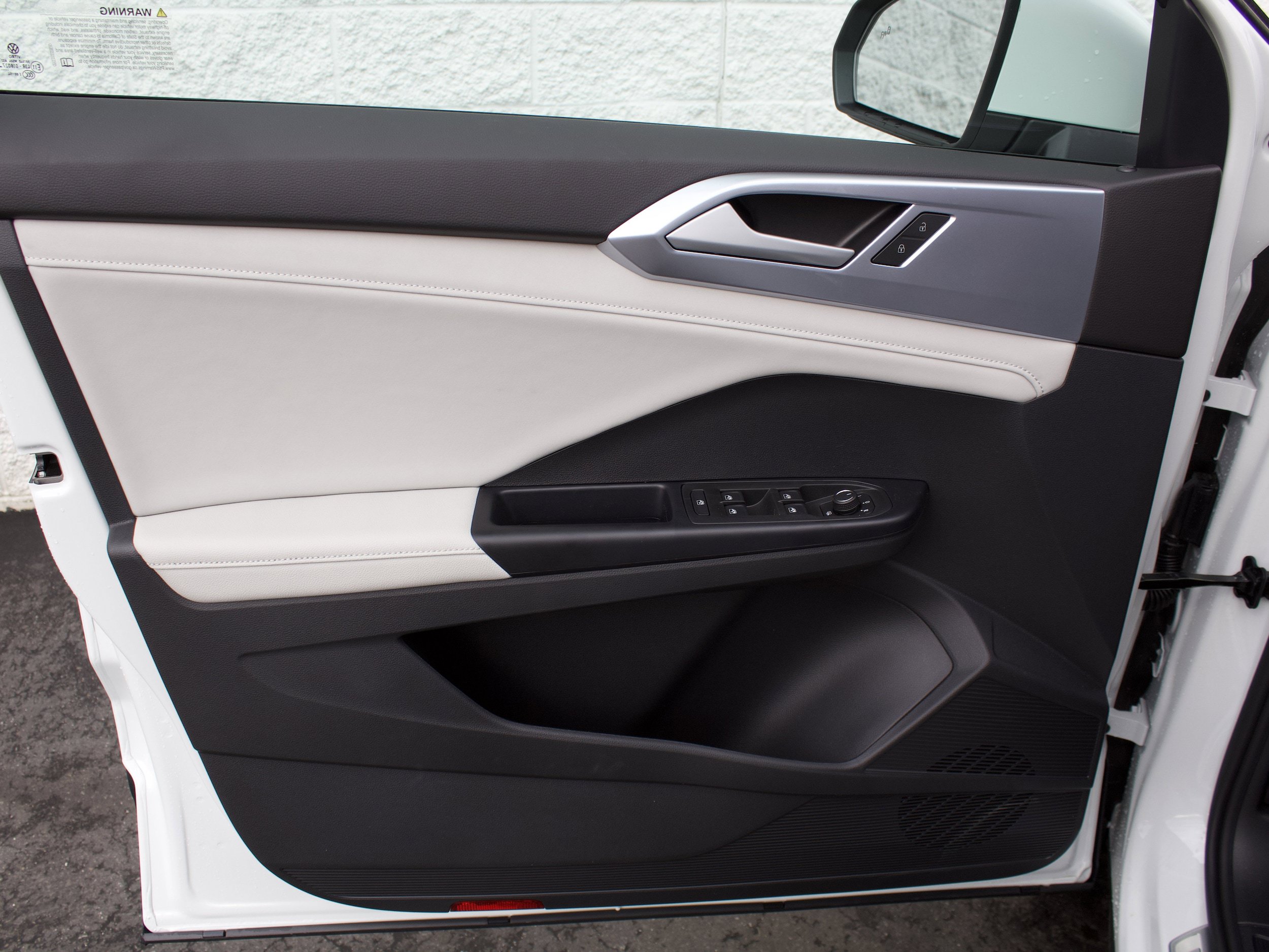 New 2026 Volkswagen Taos SE AWD/4WD image 9